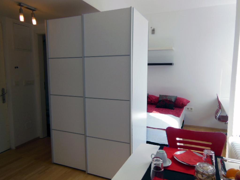 Ai Apartments Любляна Екстериор снимка